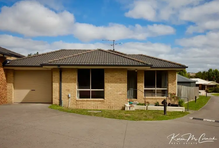 1/10 Woodford Place, Korumburra VIC 3950