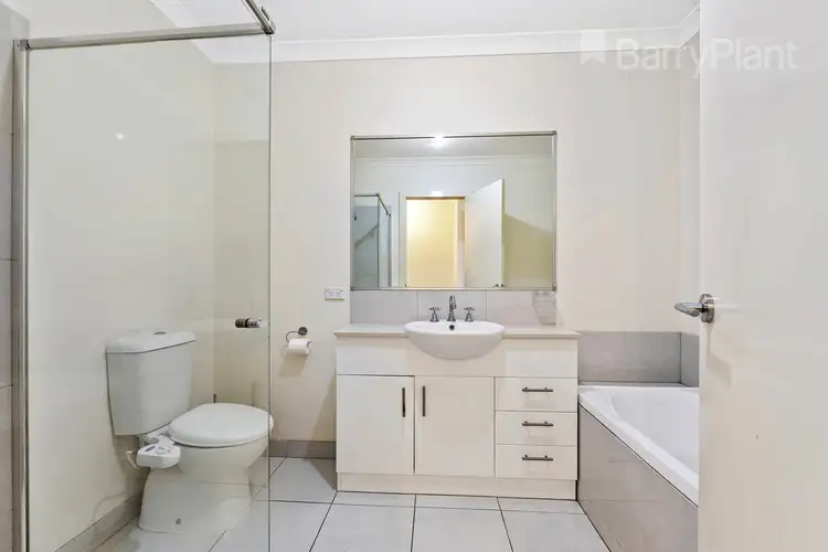 Fifth view of Homely townhouse listing, 2 Kai Close, Caroline Springs VIC 3023