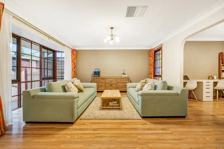 Second view of Homely house listing, 5 De Felice Place, Wantirna VIC 3152