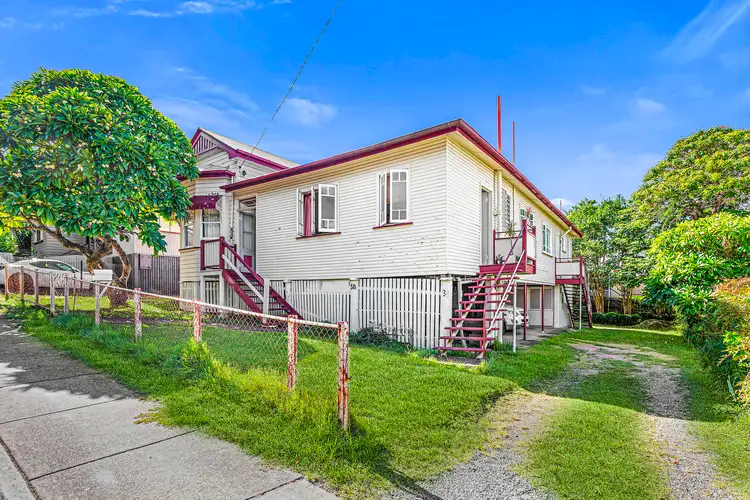 38 Lockhart Street, Woolloongabba QLD 4102