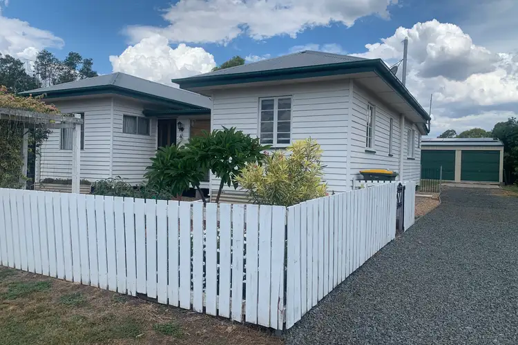 9 Nicholson Street, Dalby QLD 4405