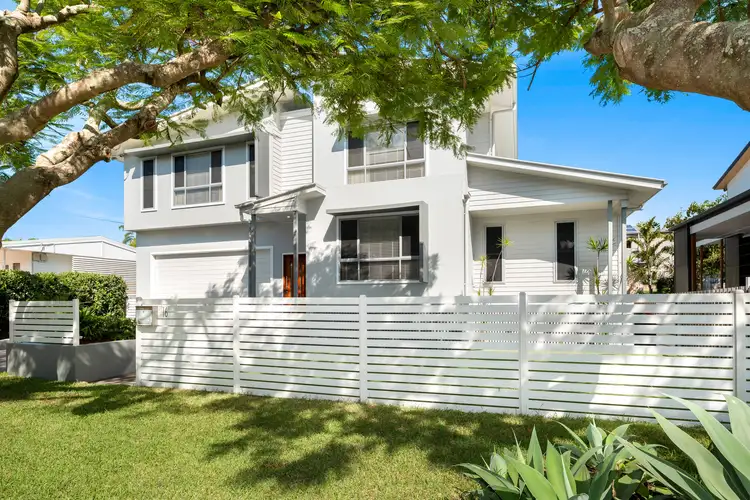 16 Latimer Street, Holland Park QLD 4121