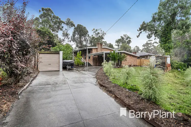 8 Farrar Way, Wandin North VIC 3139