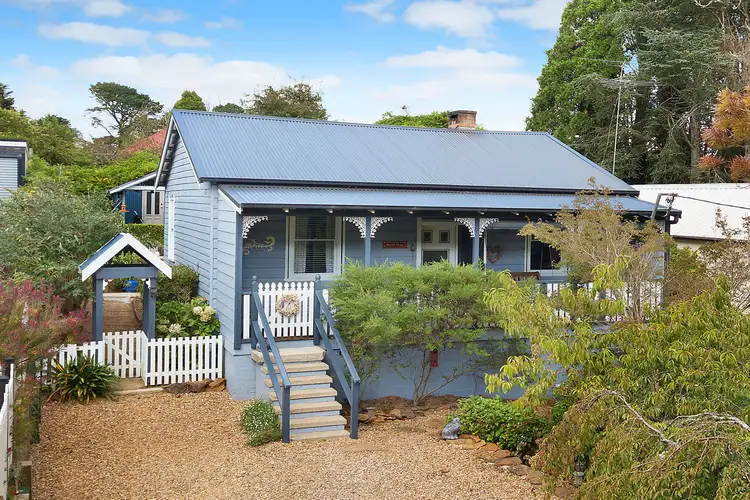 12 Gates Avenue, Katoomba NSW 2780