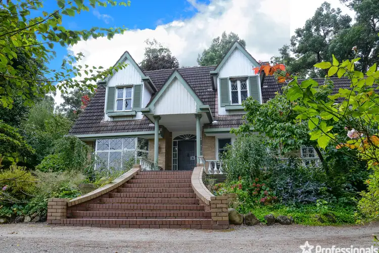 7 Martyr Road, Warburton VIC 3799