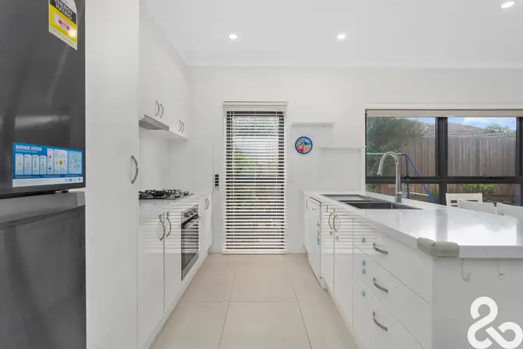 Second view of Homely townhouse listing, 20/15 Linoak Avenue, Lalor VIC 3075
