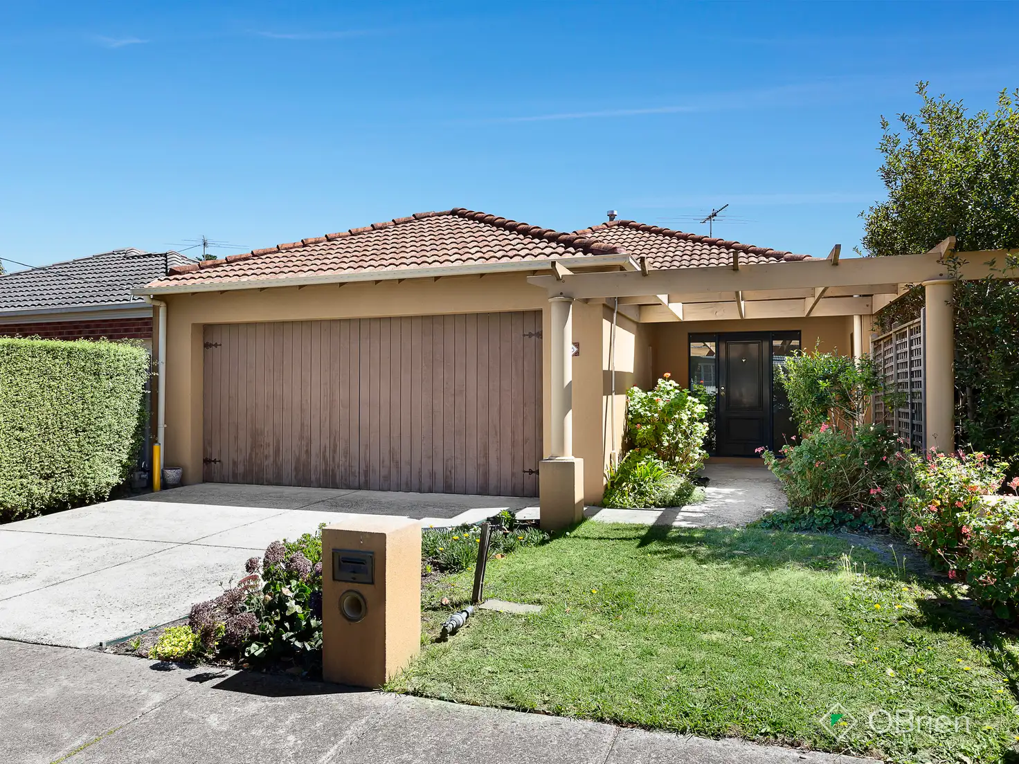 Main view of Homely townhouse listing, 5 Coolac Street, Cheltenham VIC 3192