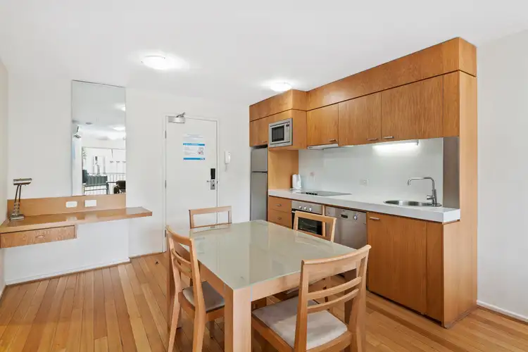 207C/35 Mountjoy Parade, Lorne VIC 3232