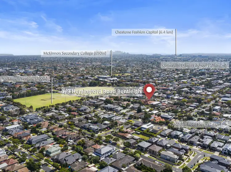 Second view of Homely townhouse listing, 1/9 Hemingford Road, Bentleigh East VIC 3165