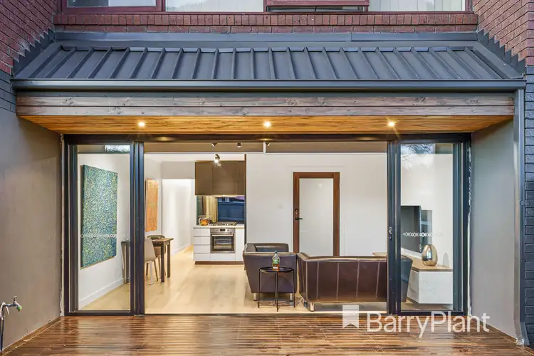 1/2 John Street, St Albans VIC 3021