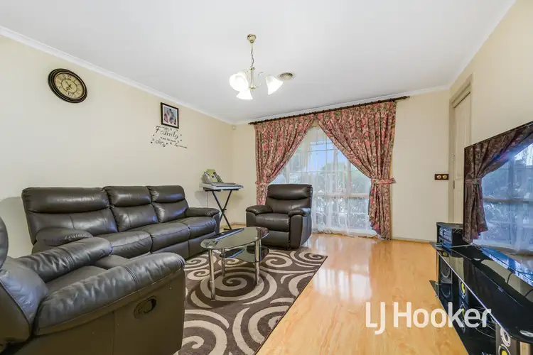 Second view of Homely house listing, 10 Jasper Court, Hampton Park VIC 3976