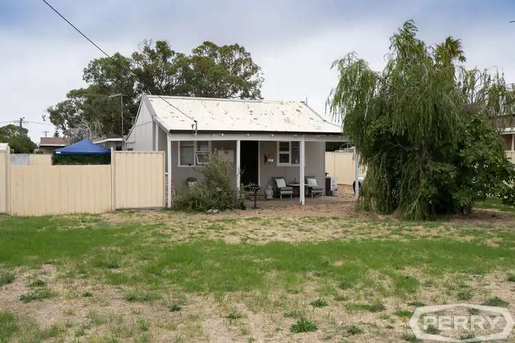 20 Kitchener Street, Dudley Park WA 6210