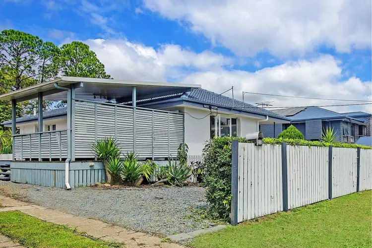 18 Arura Street, Mansfield QLD 4122