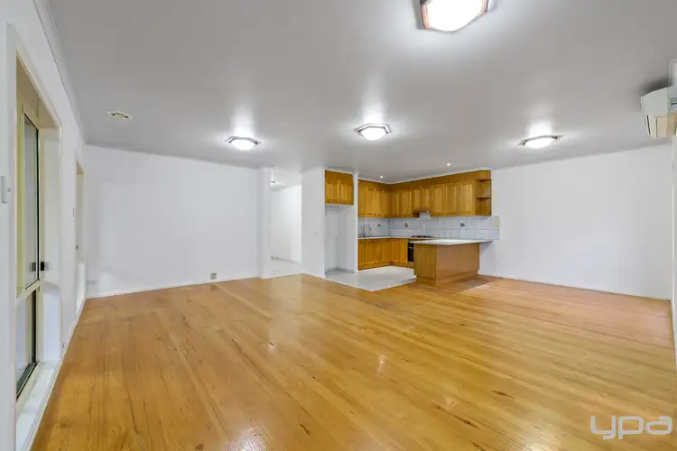 Fifth view of Homely house listing, 15 Elphinstone Way, Caroline Springs VIC 3023