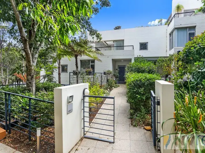 2/19 Blaxland Avenue, Newington NSW 2127