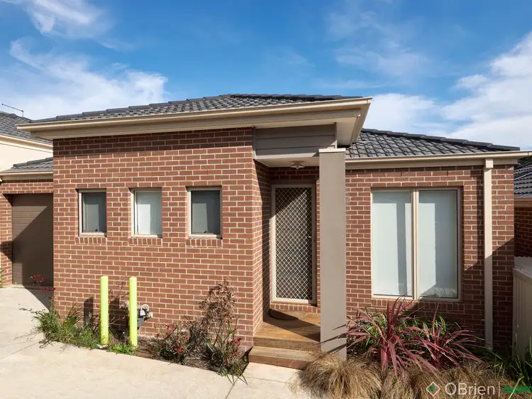 2/12 Park View Road, Drouin VIC 3818