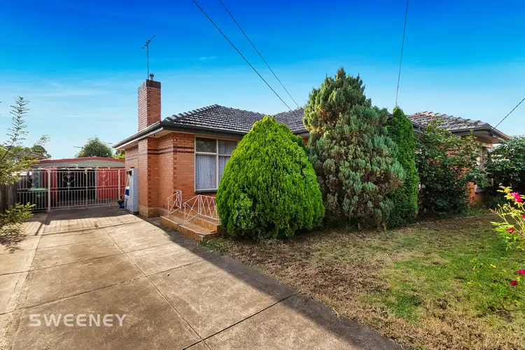 17 Barnard Court, Sunshine VIC 3020