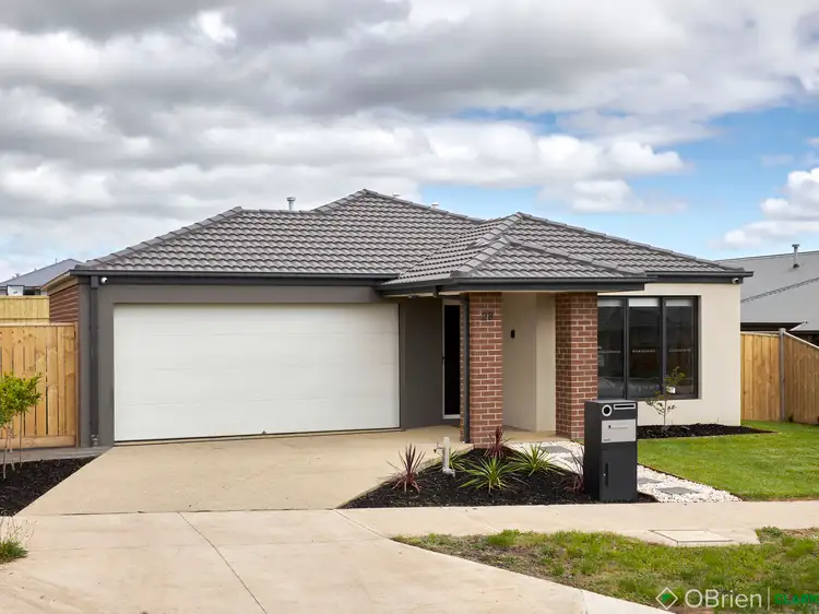 28 King Parrot Boulevard, Drouin VIC 3818