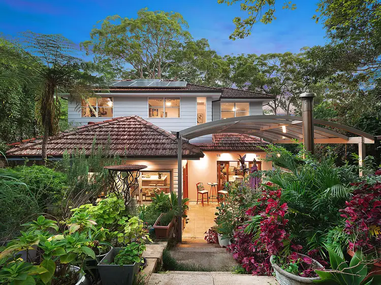 5 Nanowie Avenue, Wahroonga NSW 2076