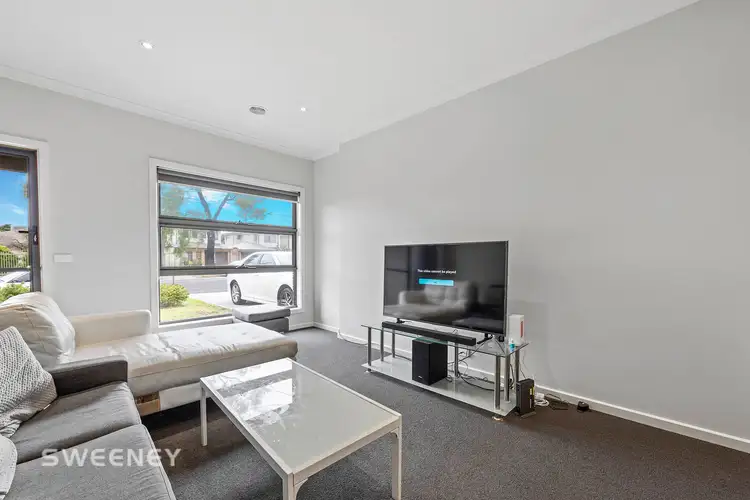 Second view of Homely unit listing, 5A Damte Place, St Albans VIC 3021