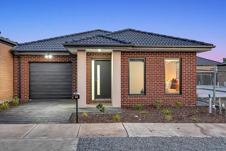33 Quebec Avenue, Craigieburn VIC 3064