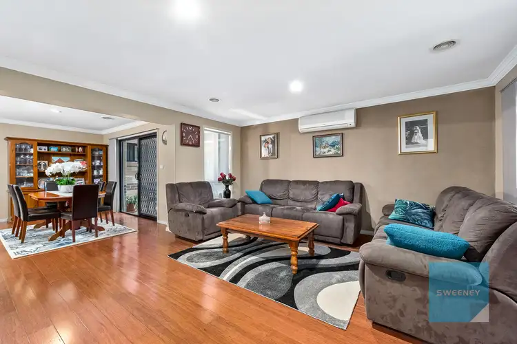 Fourth view of Homely house listing, 15 Ruthven Close, Hillside VIC 3037