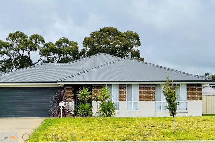 43 Molloy Drive, Orange NSW 2800