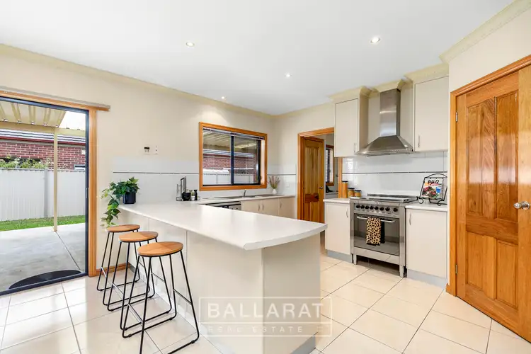 Fourth view of Homely house listing, 37 Boulevarde Drive, Alfredton VIC 3350