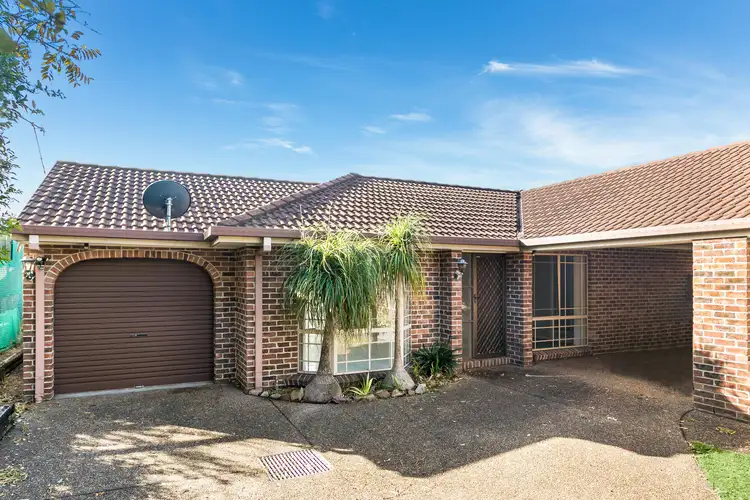 2/272 Farmborough Road, Farmborough Heights NSW 2526