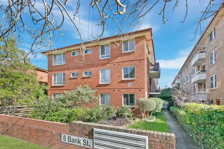11/8 Bank Street, Meadowbank NSW 2114