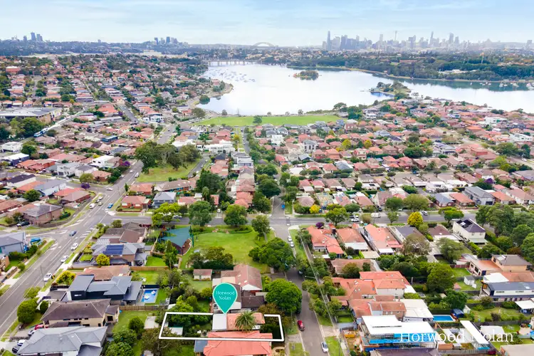 34 Noble Street, Rodd Point NSW 2046