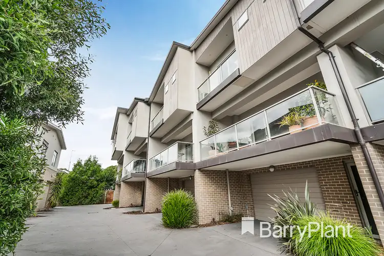 9 Adriana Close, Mooroolbark VIC 3138