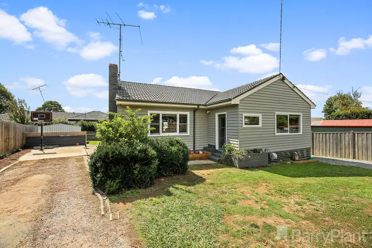 Second view of Homely house listing, 3 Edinburgh Street, Warragul VIC 3820