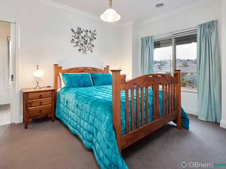Fourth view of Homely house listing, 5 Bronte Court, Drouin VIC 3818