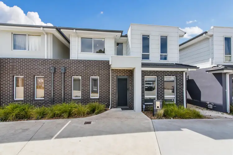 12 Kangaroo Paw Court, Taylors Lakes VIC 3038