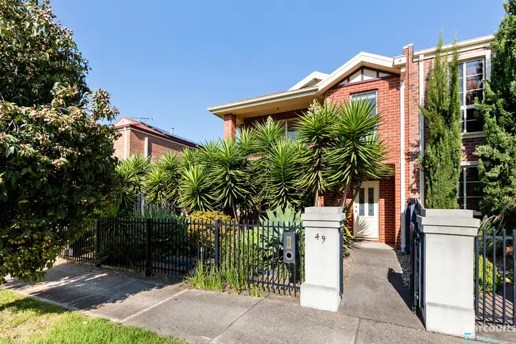 49 The Lakes Boulevard, South Morang VIC 3752