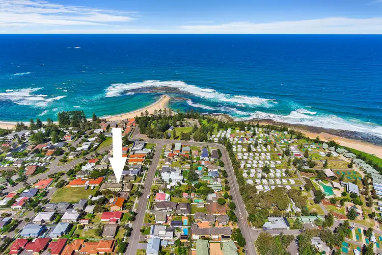 Main view of Homely townhouse listing, 2/130 Stella Street, Toowoon Bay NSW 2261