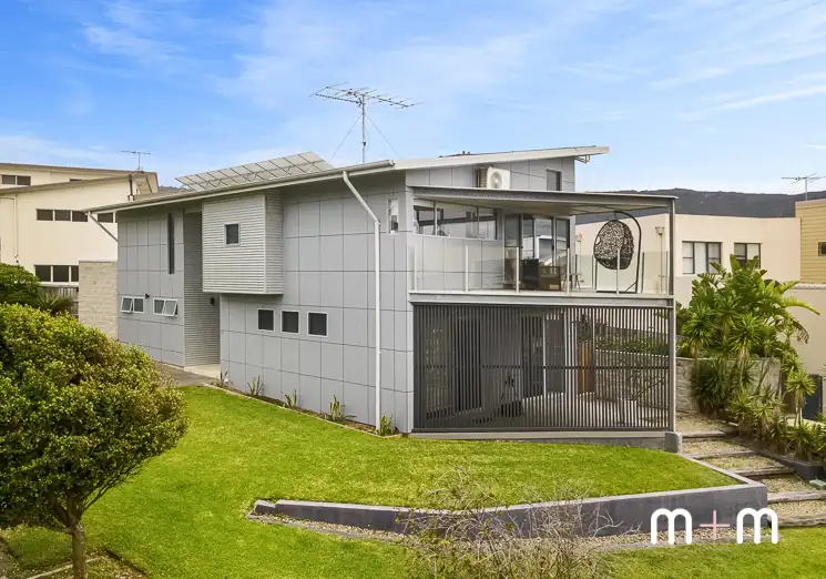 Second view of Homely house listing, 21 Aragan Circuit, Bulli NSW 2516