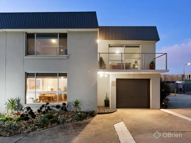 Main view of Homely unit listing, 10/16-18 Turakina Avenue, Edithvale VIC 3196