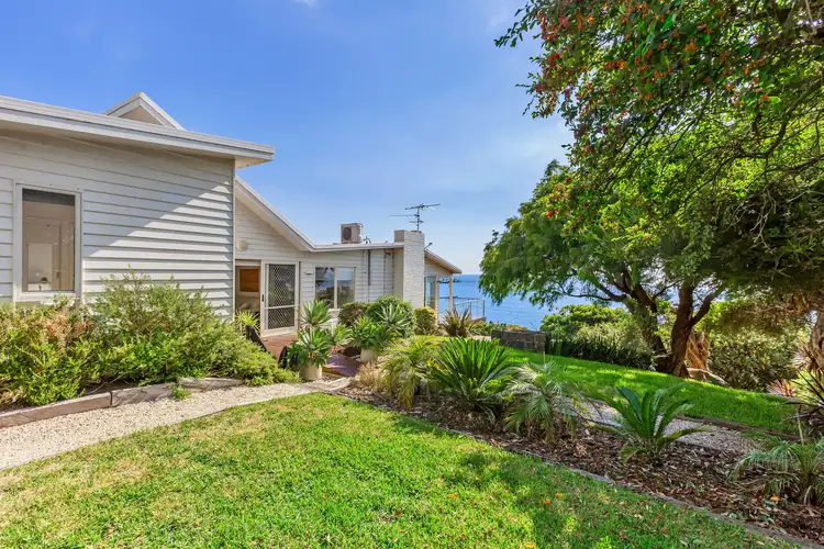 302 Esplanade, Mount Martha VIC 3934