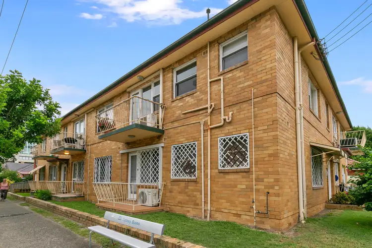 Main view of Homely apartment listing, 2/6 Moate Avenue, Brighton-Le-Sands NSW 2216