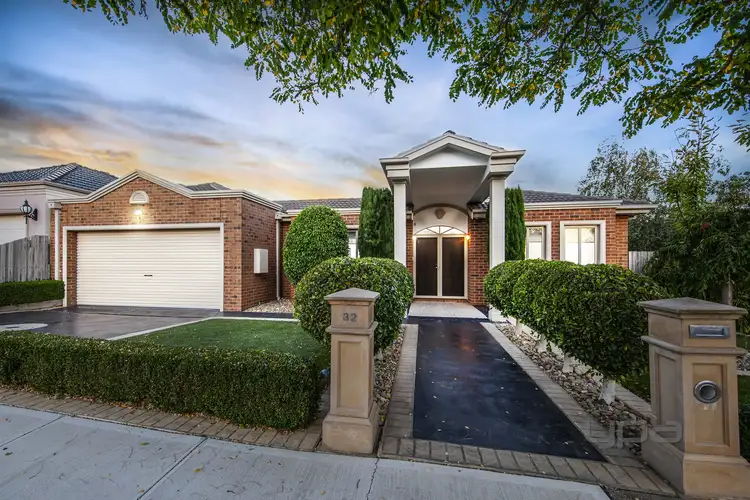32 Botanic Drive, Hillside VIC 3037