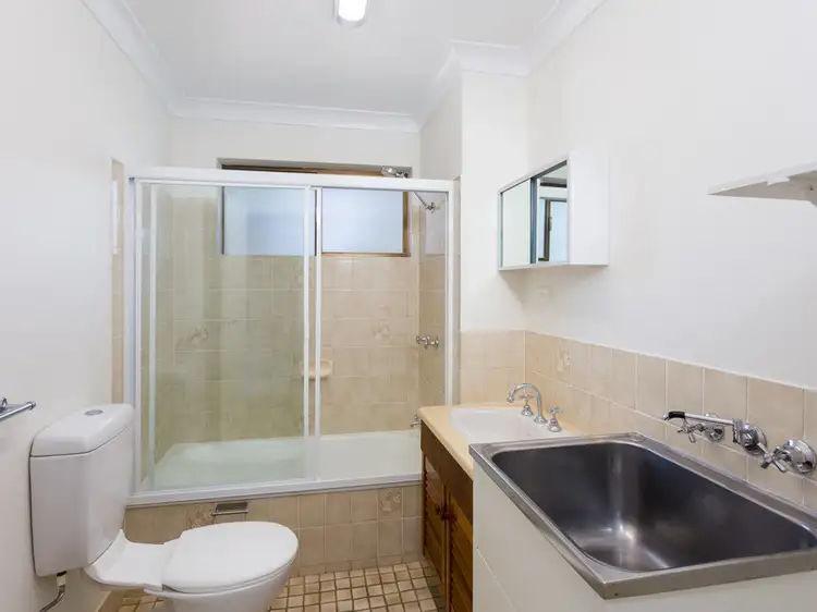 Sixth view of Homely unit listing, 3/45 View Street, Wooloowin QLD 4030
