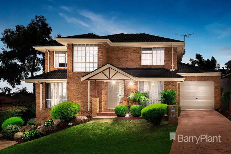 33 Dunlop Crescent, Mill Park VIC 3082