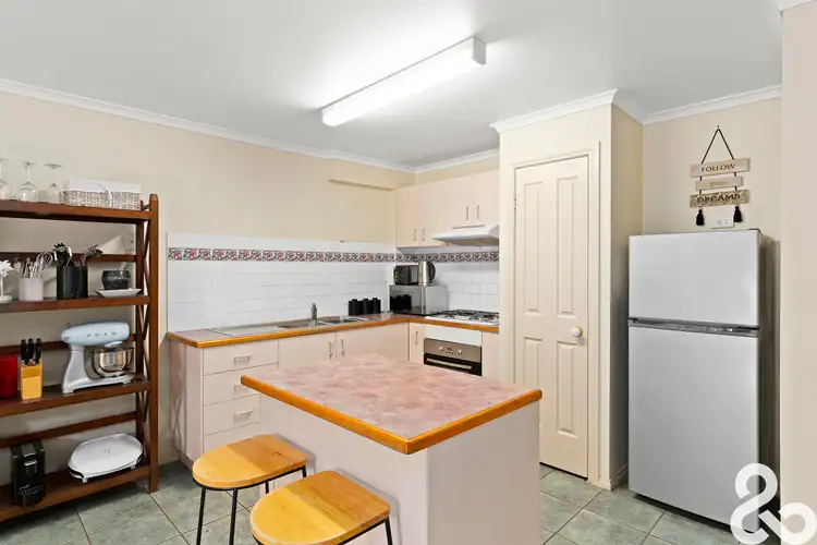 Fourth view of Homely townhouse listing, 4 Viewbank Place, Mill Park VIC 3082