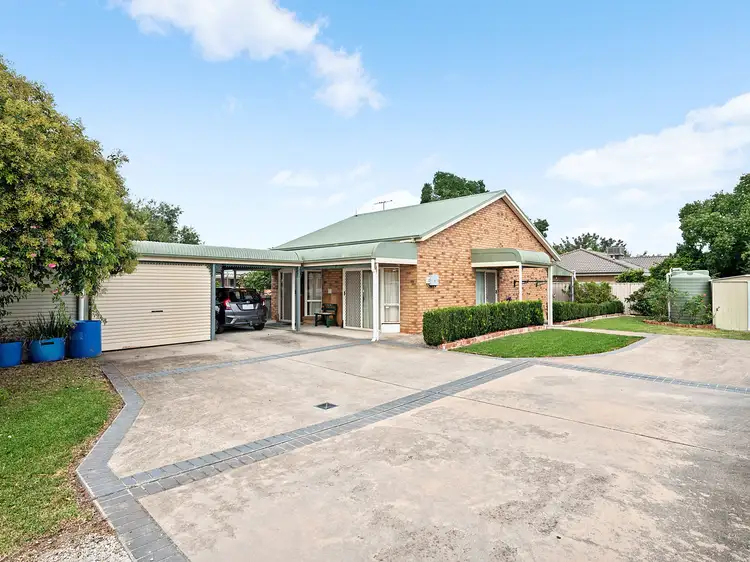 Main view of Homely block of units listing, 417 & 417A Prune Street, Lavington NSW 2641