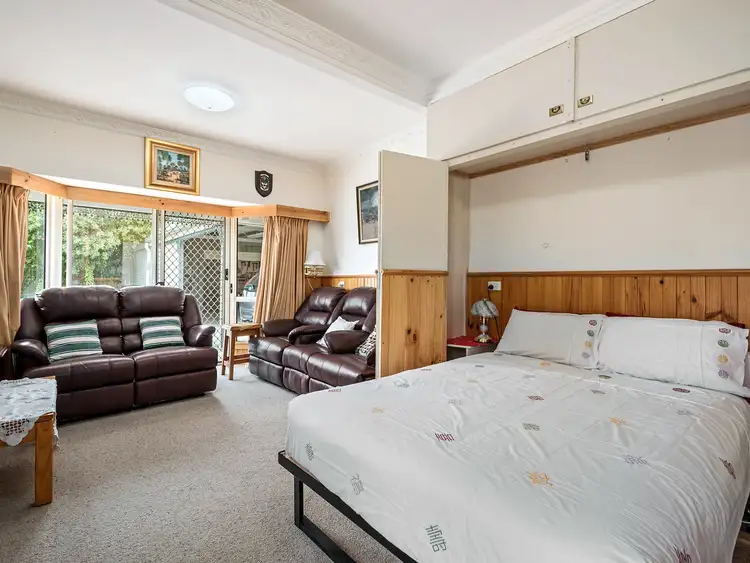 Fifth view of Homely block of units listing, 417 & 417A Prune Street, Lavington NSW 2641