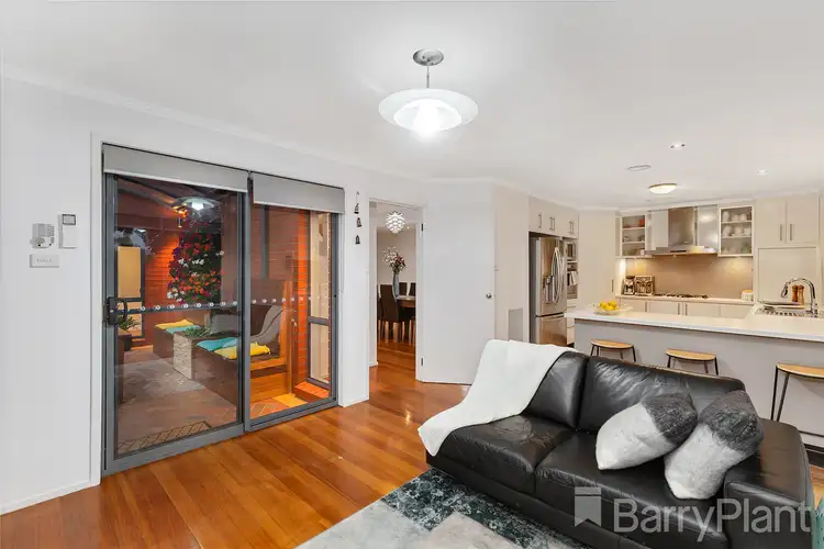Fifth view of Homely house listing, 5 Springwood View, Bundoora VIC 3083