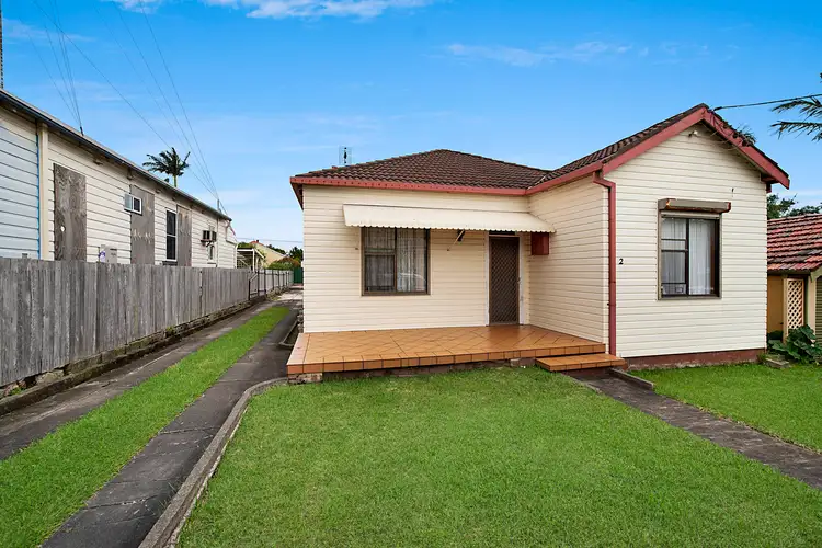 2 Edmund Street, Mayfield NSW 2304