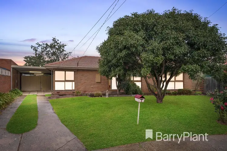 8 Yan Yean Place, St Albans VIC 3021
